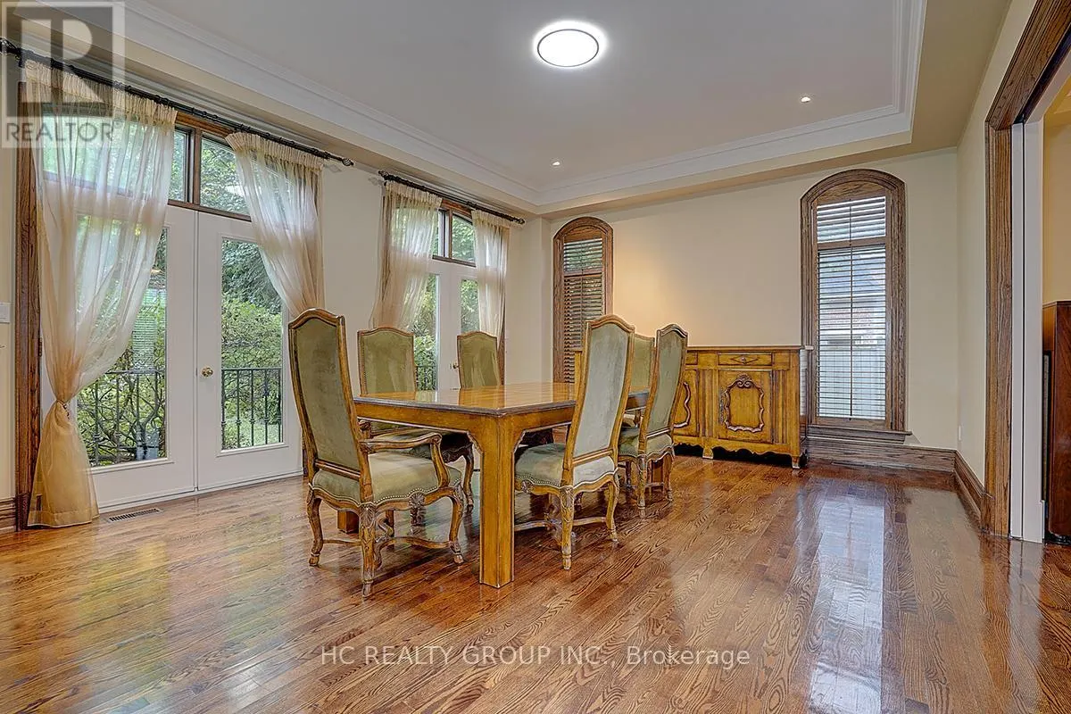 193 THE BRIDLE PATH