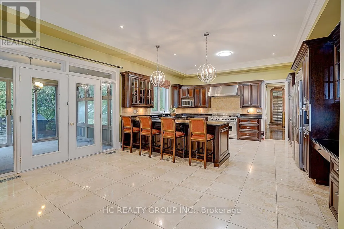 193 THE BRIDLE PATH