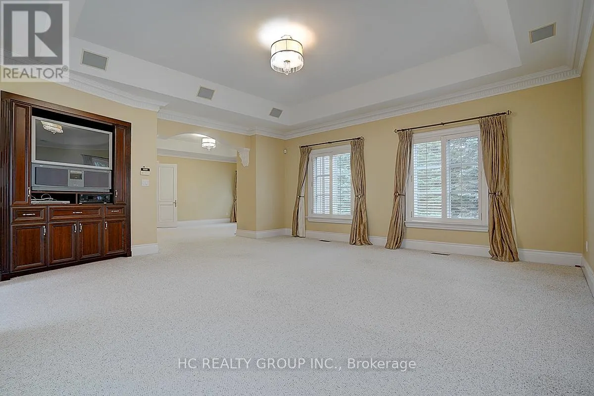 193 THE BRIDLE PATH