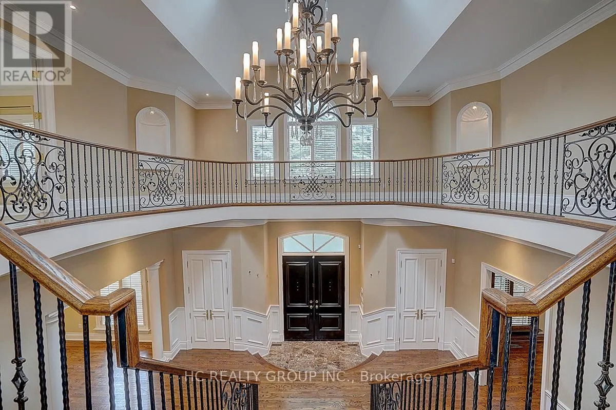 193 THE BRIDLE PATH