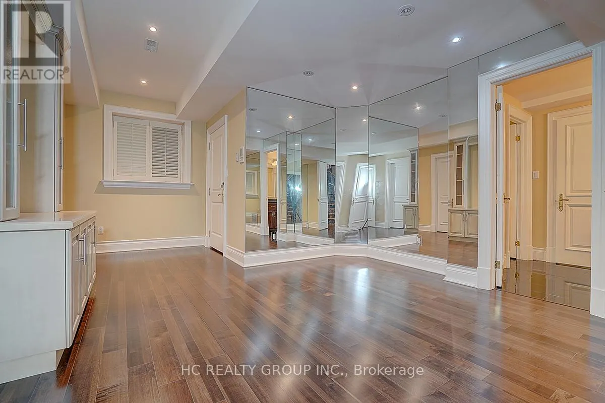 193 THE BRIDLE PATH