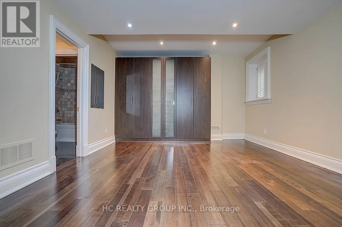 193 THE BRIDLE PATH