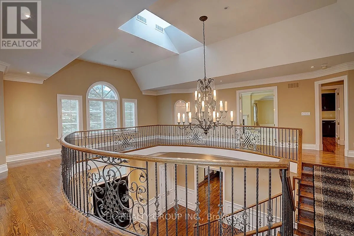 193 THE BRIDLE PATH