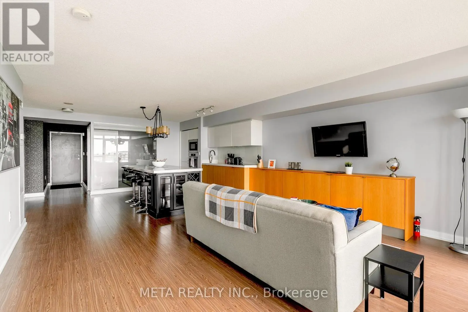 902 - 151 DAN LECKIE WAY