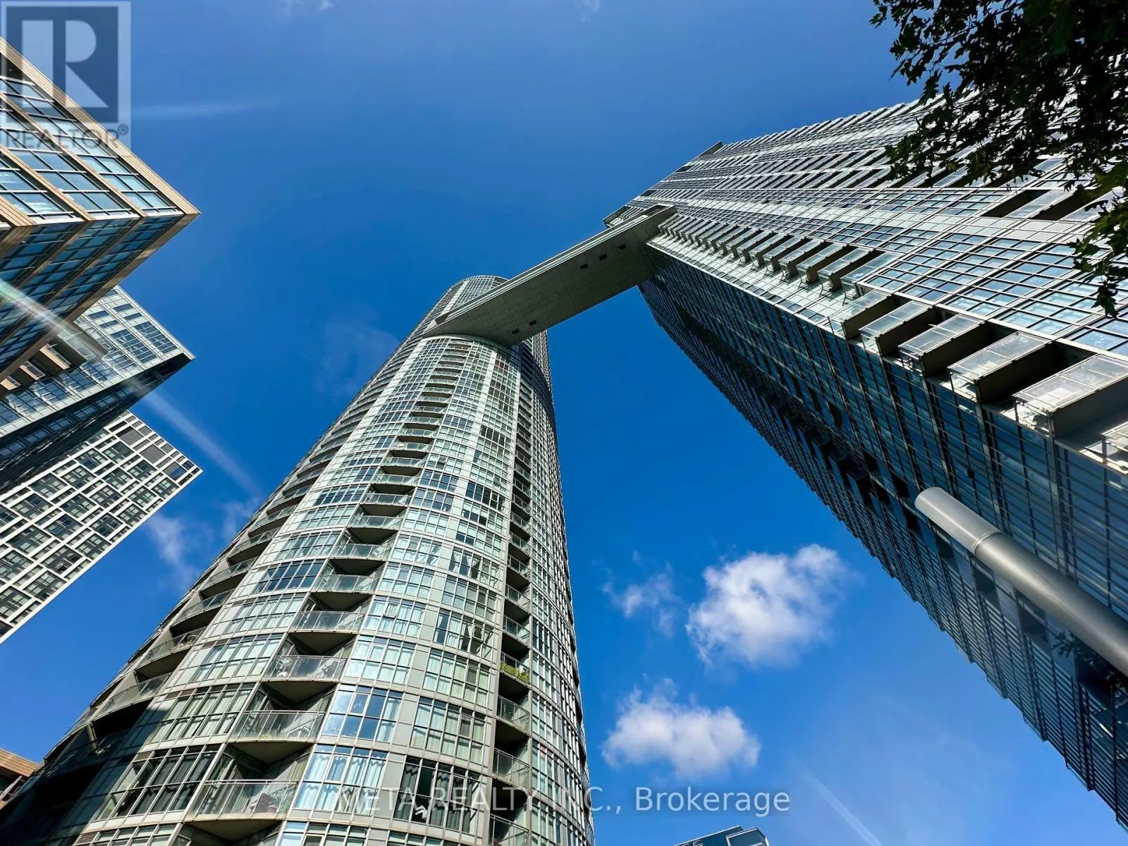 902 - 151 DAN LECKIE WAY