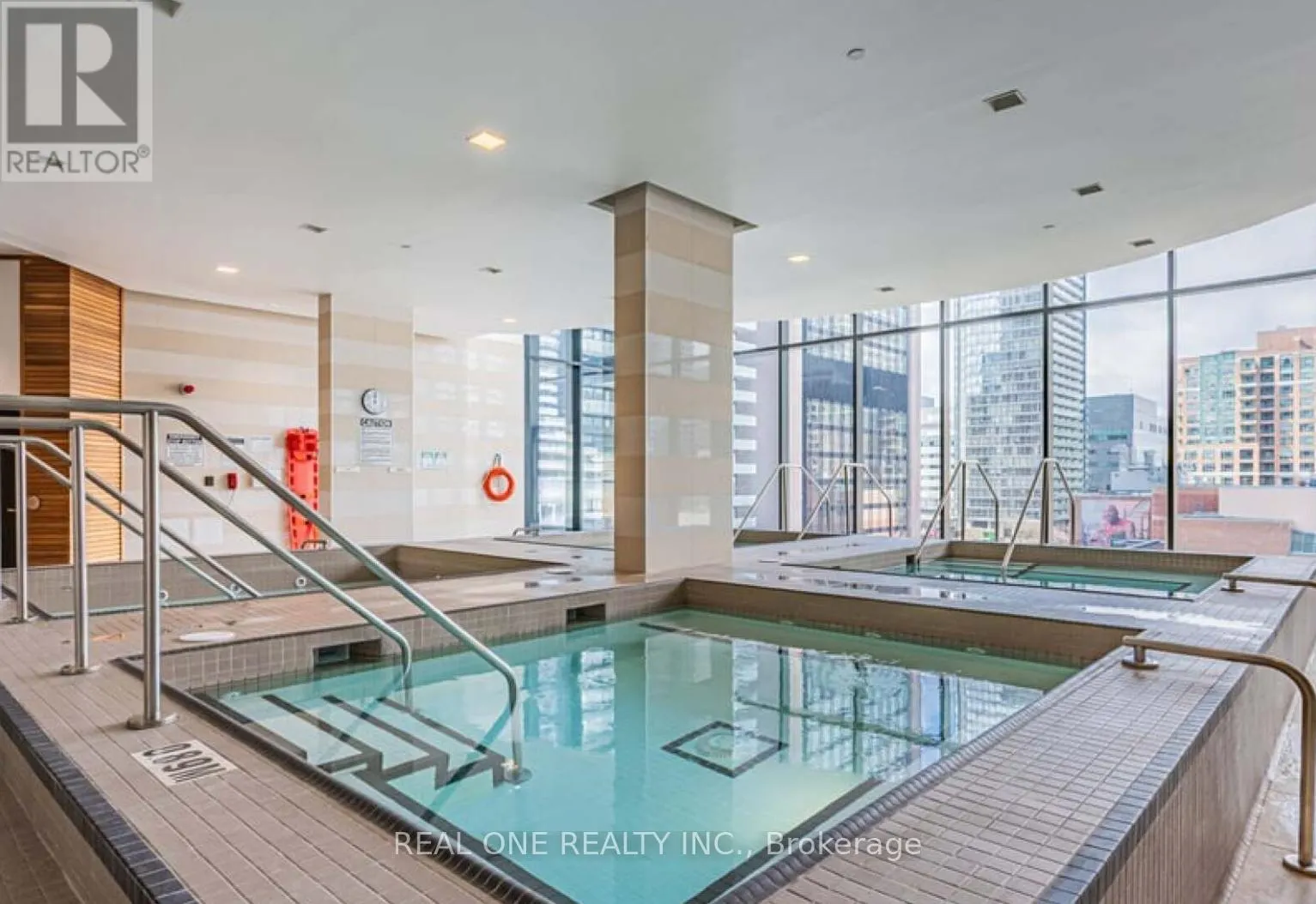 2809 - 501 YONGE STREET