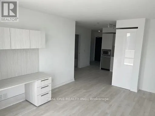 2809 - 501 YONGE STREET
