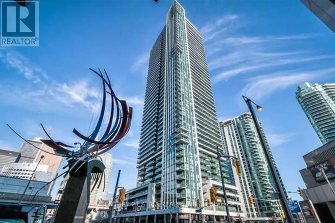 3712 - 33 BAY STREET