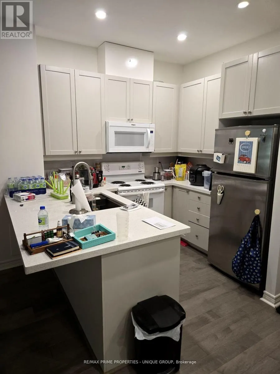 208 - 1231 YONGE STREET