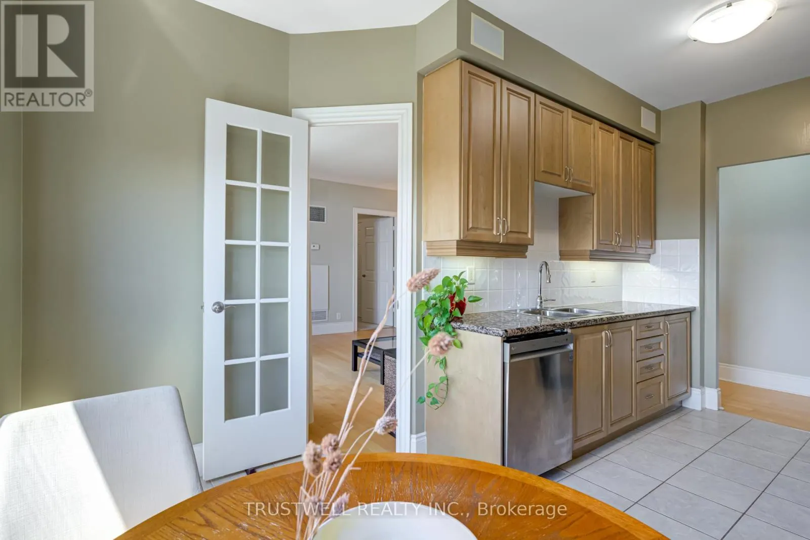 2305 - 78 HARRISON GARDEN BOULEVARD