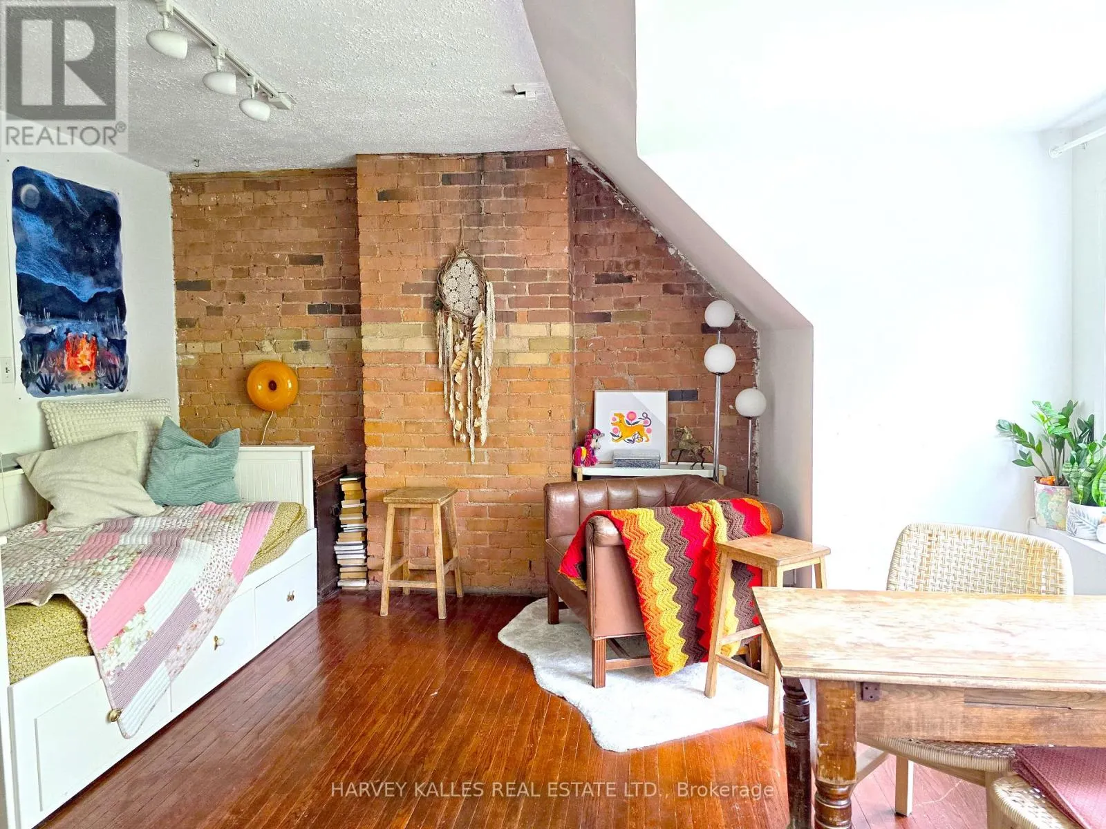 107 PEMBROKE STREET