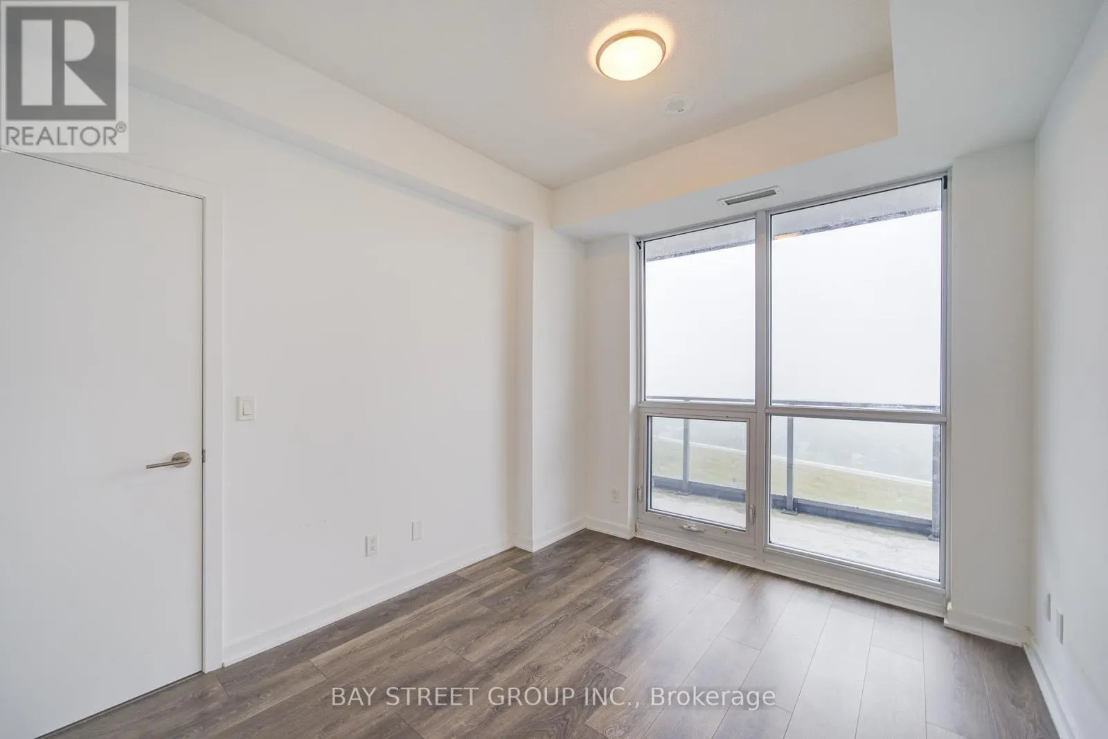 1009 - 38 FOREST MANOR ROAD