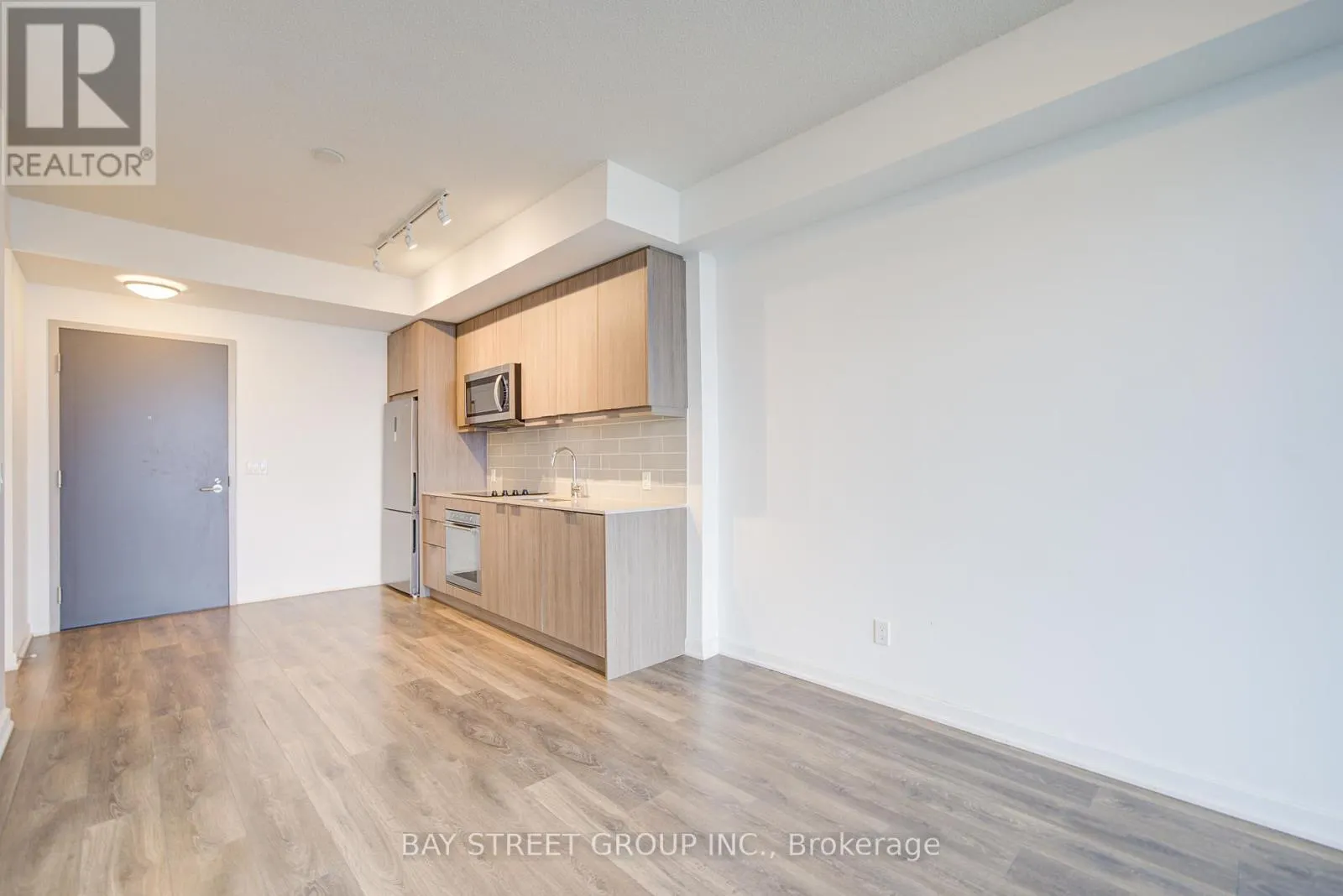1009 - 38 FOREST MANOR ROAD