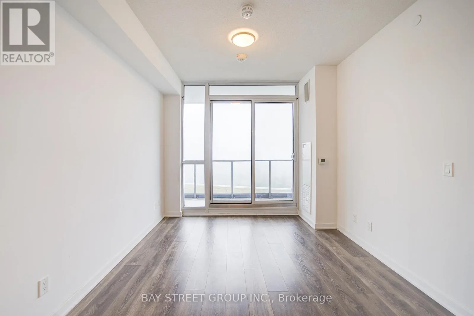 1009 - 38 FOREST MANOR ROAD
