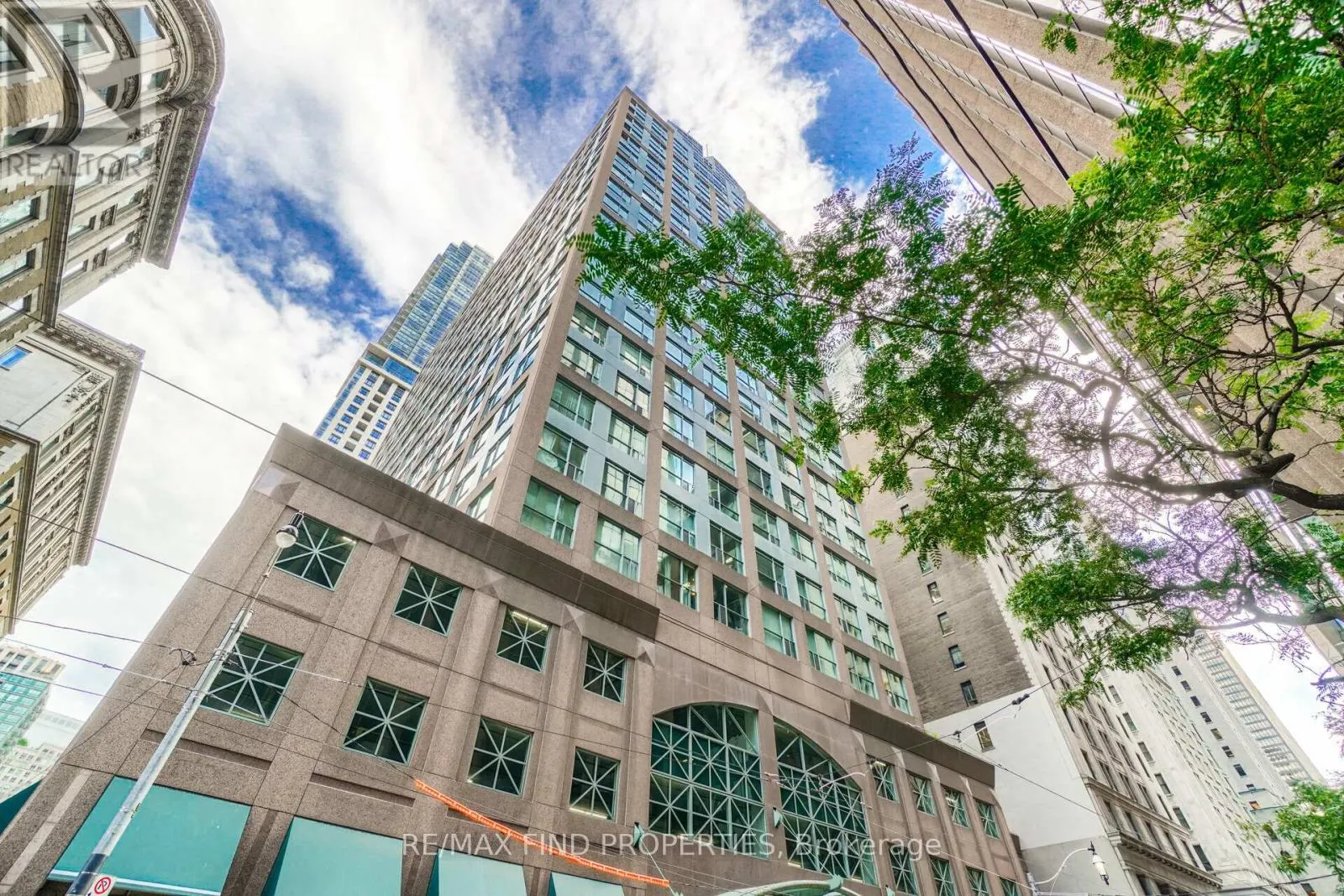 1415 - 7 KING STREET E