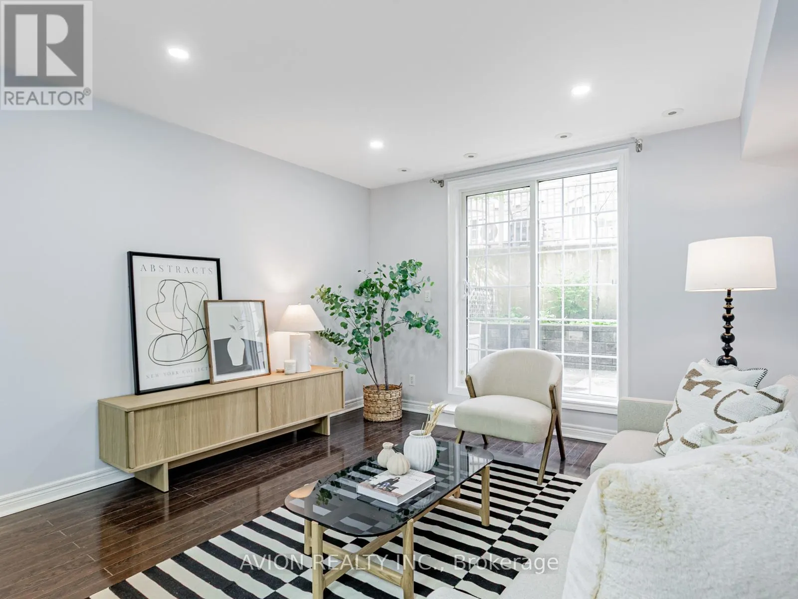 11 - 45 CEDARCROFT BOULEVARD