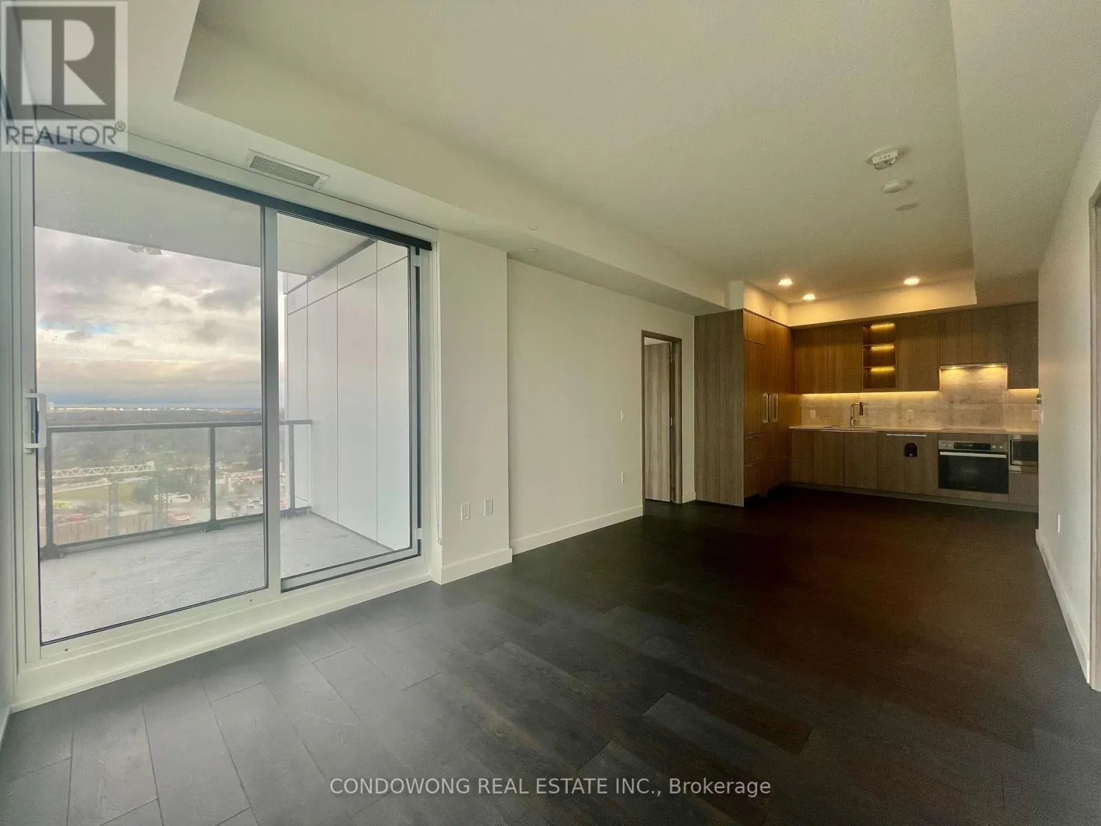 1809 - 85 MCMAHON DRIVE