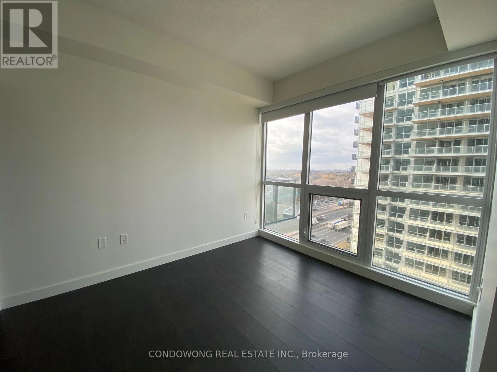 1809 - 85 MCMAHON DRIVE