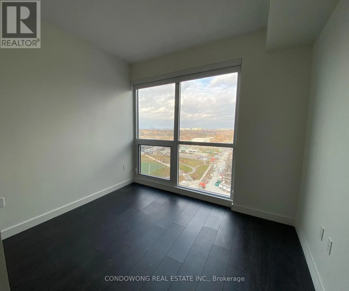 1809 - 85 MCMAHON DRIVE