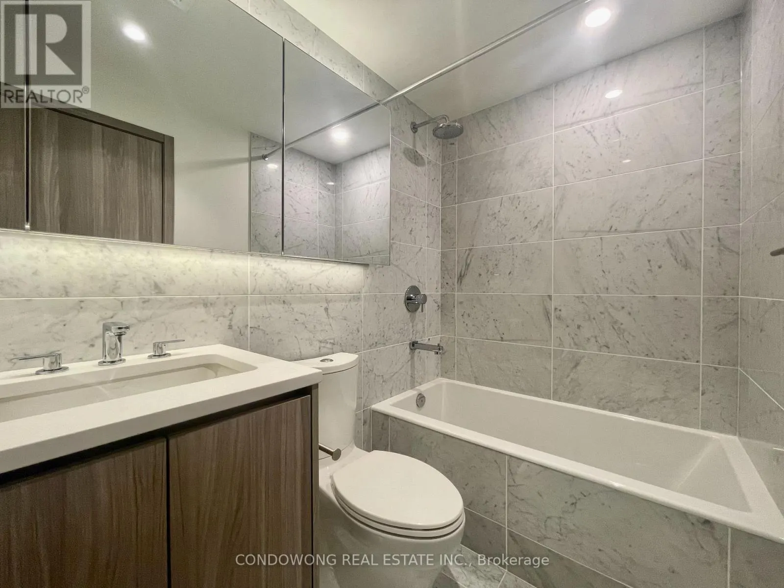 1809 - 85 MCMAHON DRIVE