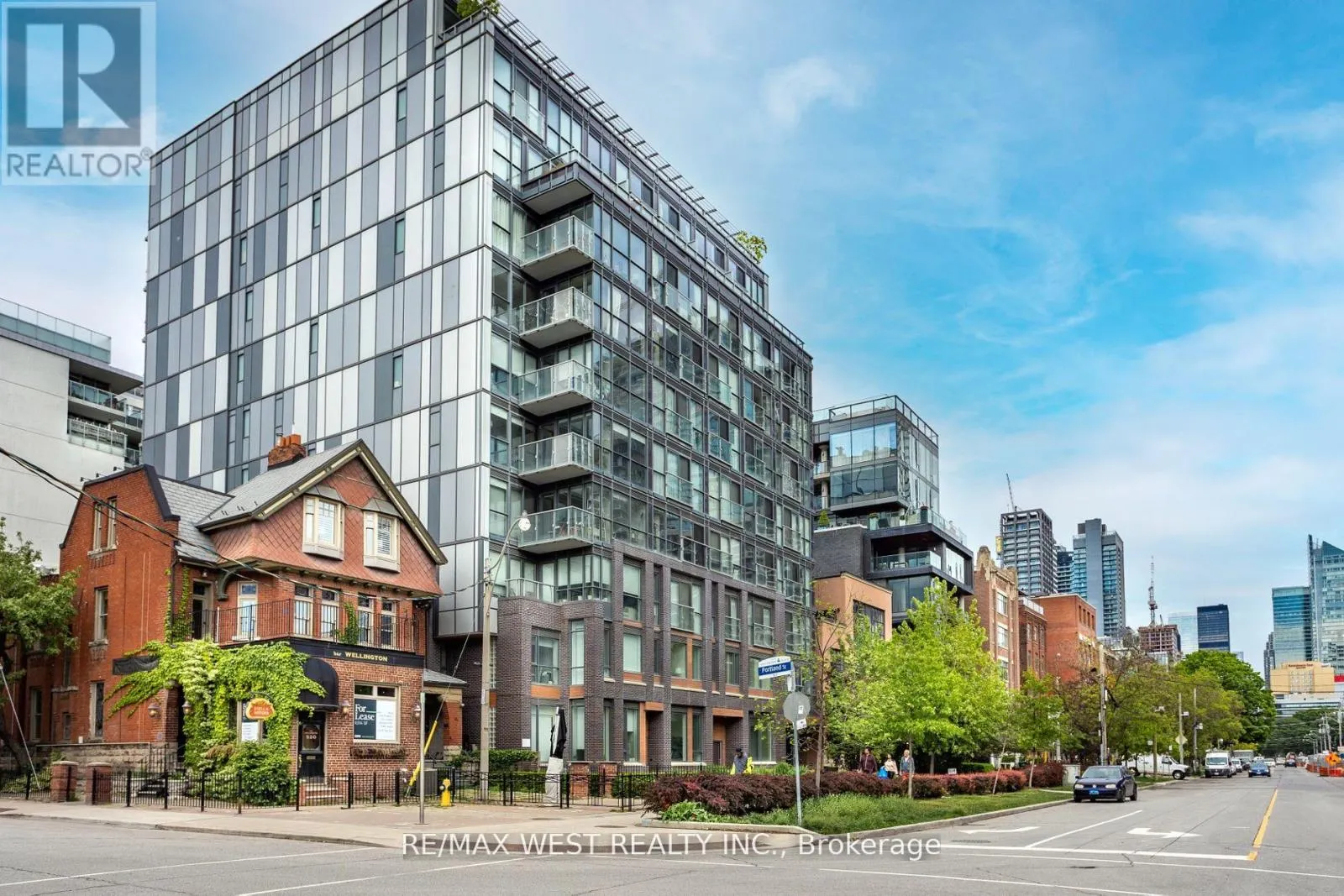 TH02 - 508 WELLINGTON STREET W