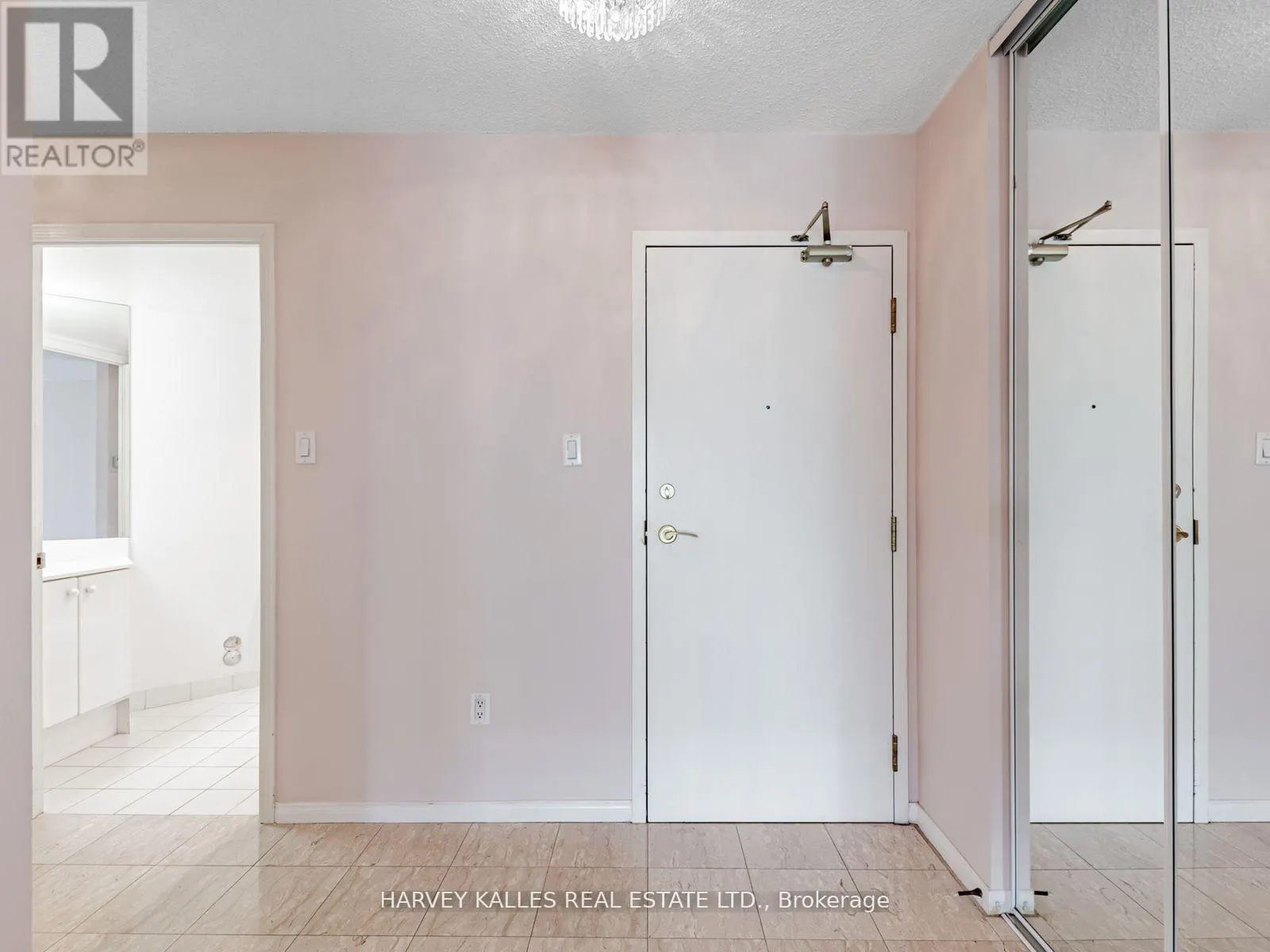 802 - 10 TICHESTER ROAD