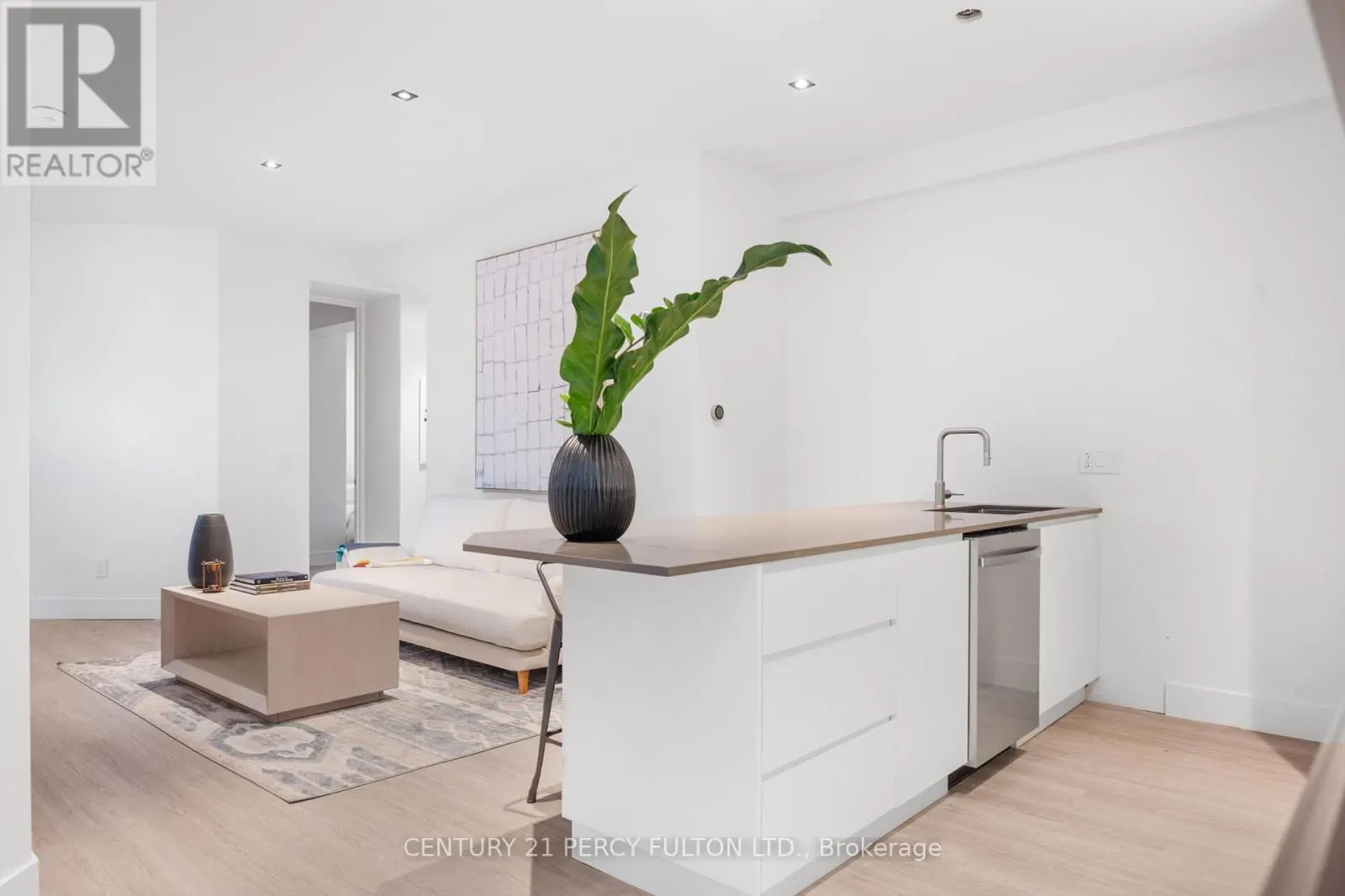 BSMT - 49 HEATH STREET W