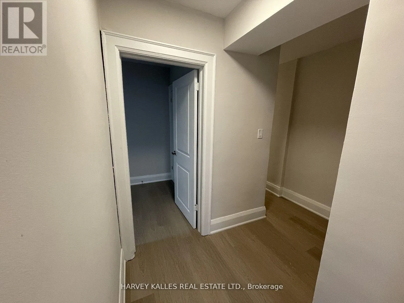 34 - 320 LONSDALE ROAD
