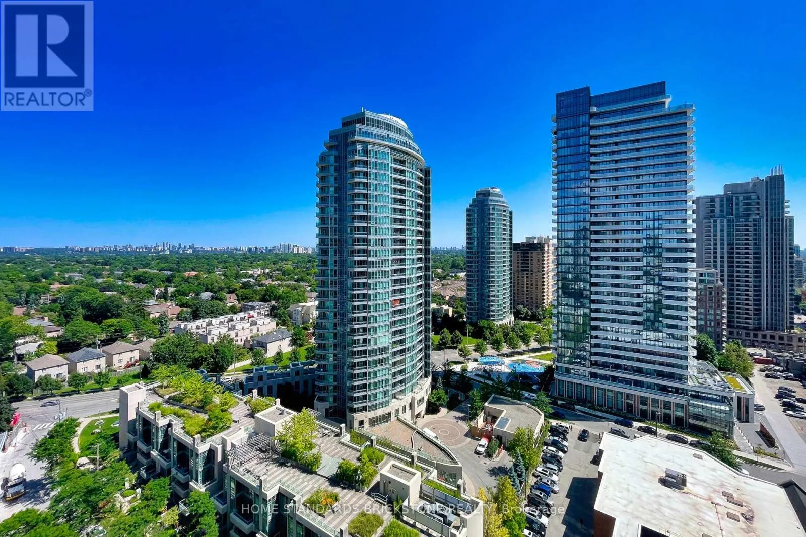 PH9 - 20 OLIVE AVENUE