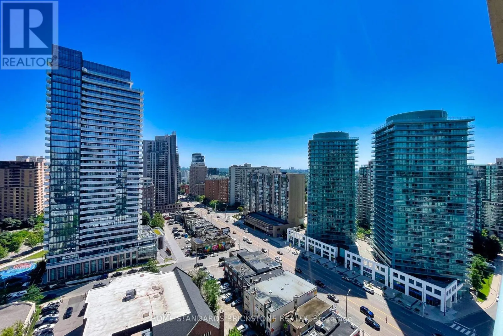 PH9 - 20 OLIVE AVENUE