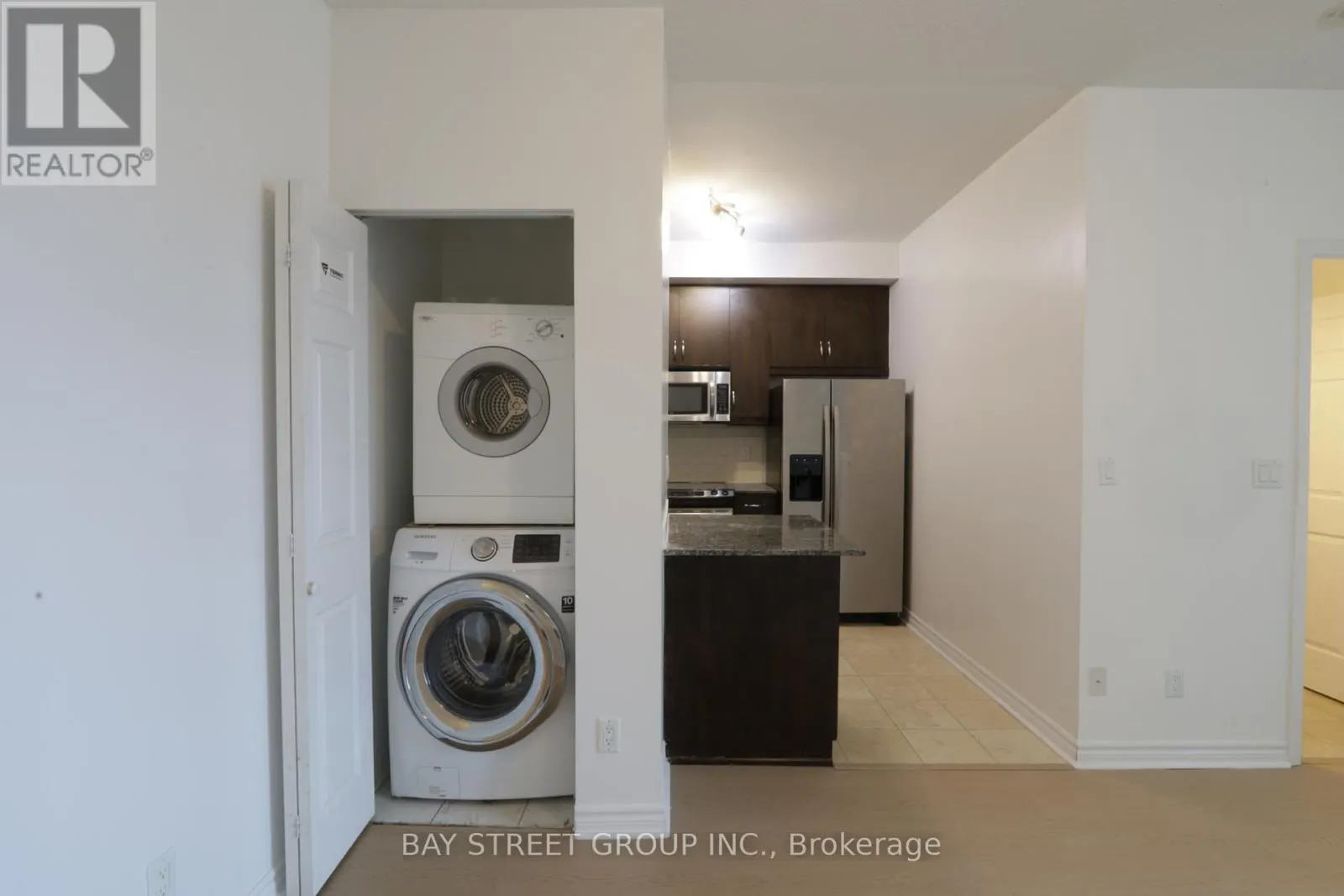 1101 - 18 HOLMES AVENUE