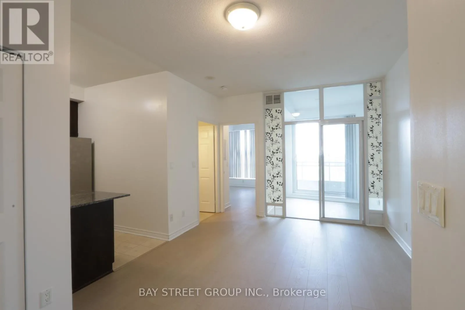 1101 - 18 HOLMES AVENUE