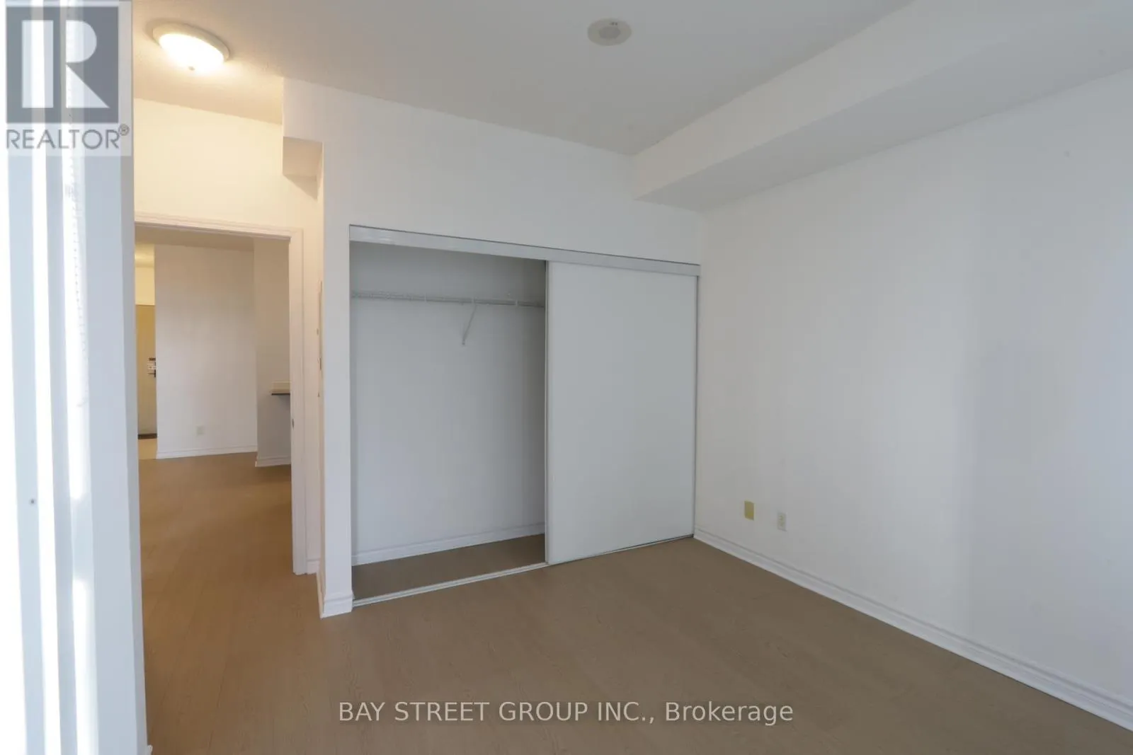 1101 - 18 HOLMES AVENUE