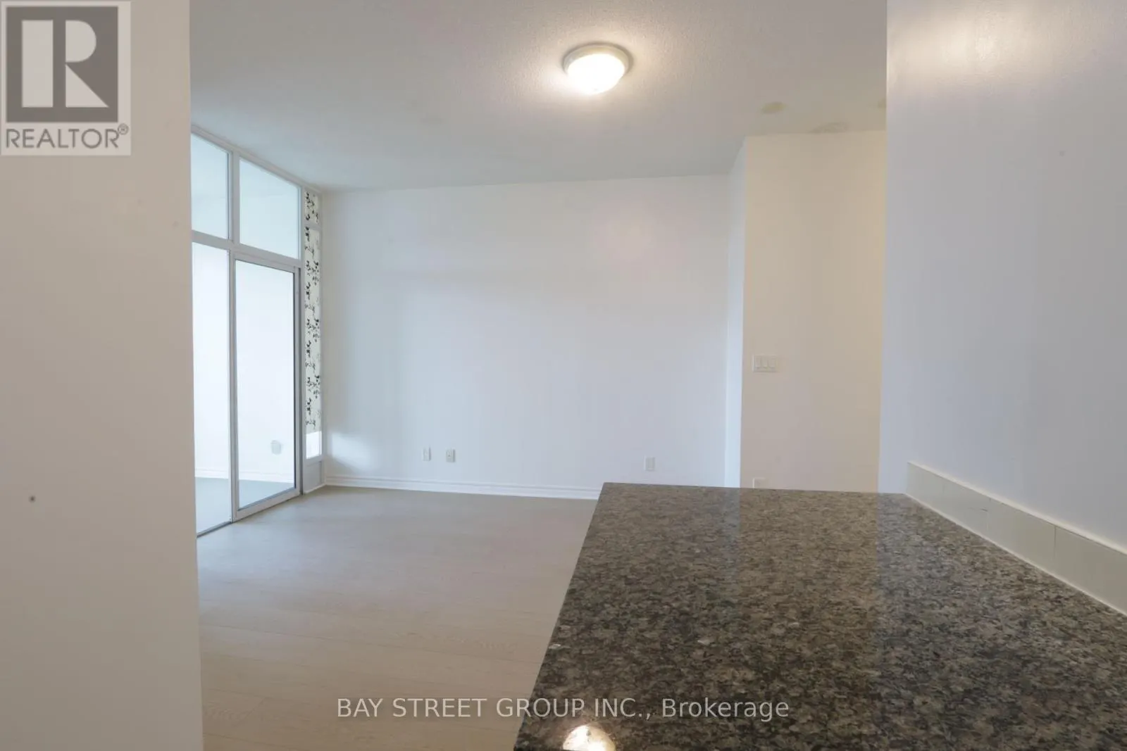 1101 - 18 HOLMES AVENUE