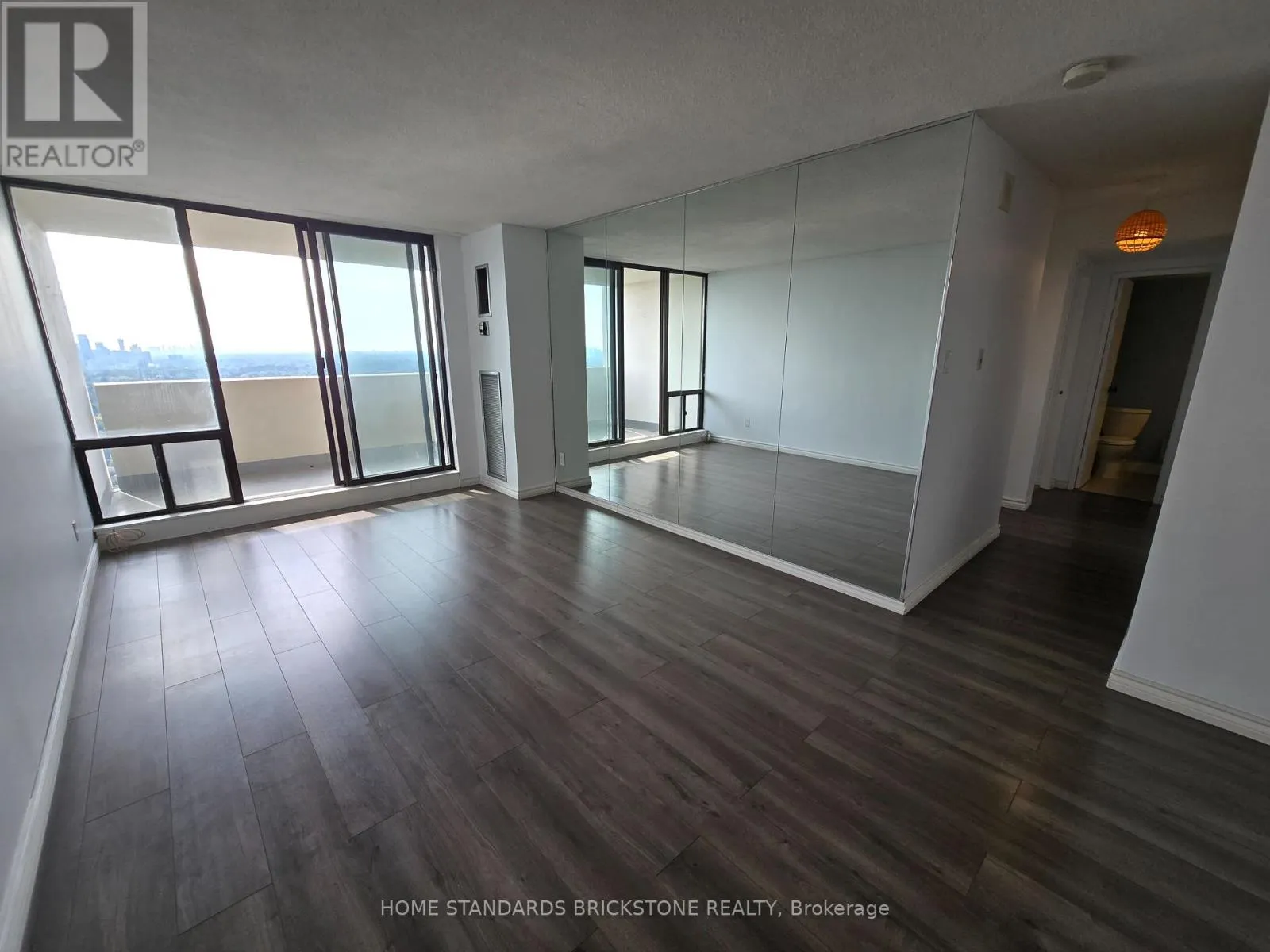 3206 - 10 TANGREEN COURT