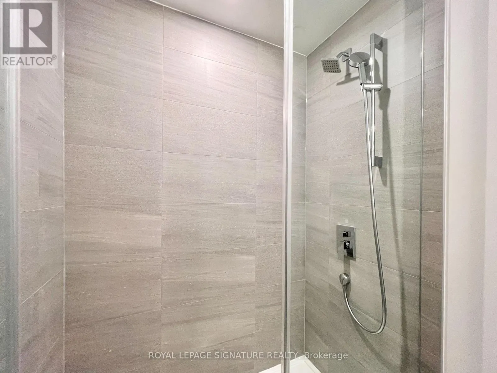 322 - 1 KYLE LOWRY ROAD