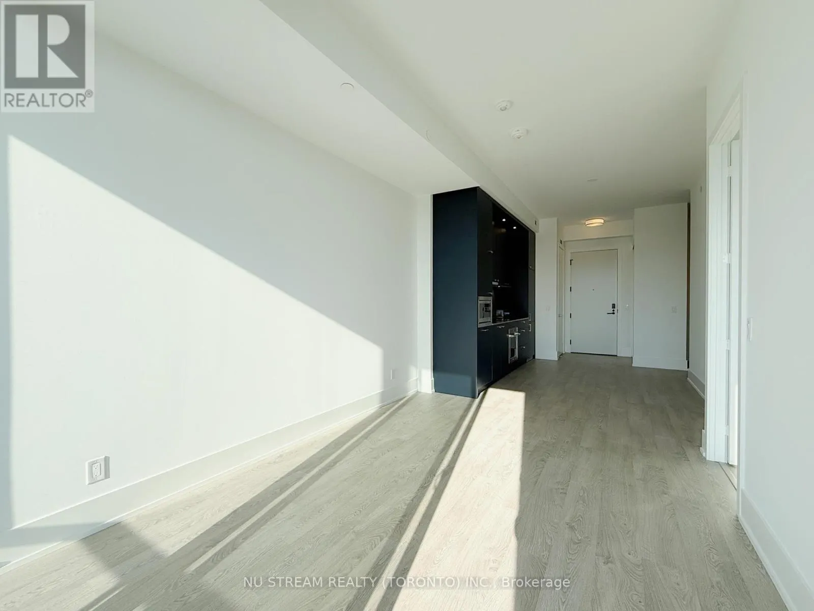 709 - 115 DENISON AVENUE