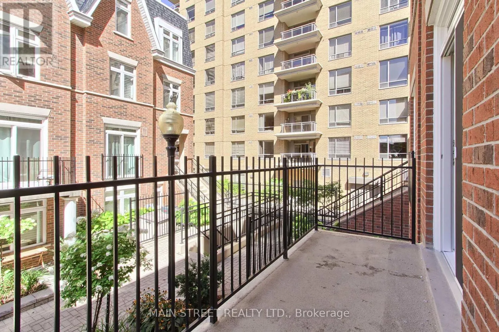25 - 108 REDPATH AVENUE
