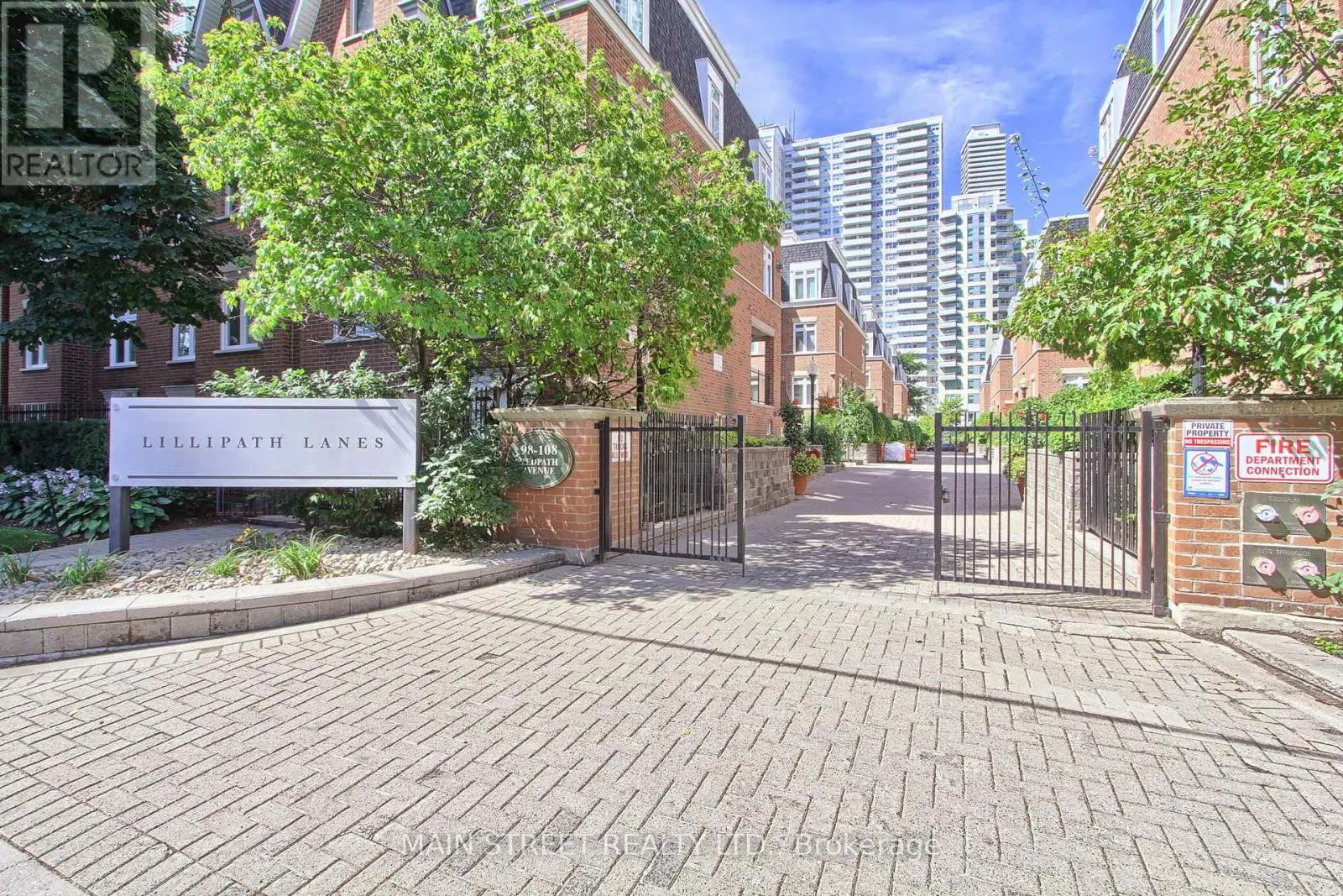 25 - 108 REDPATH AVENUE