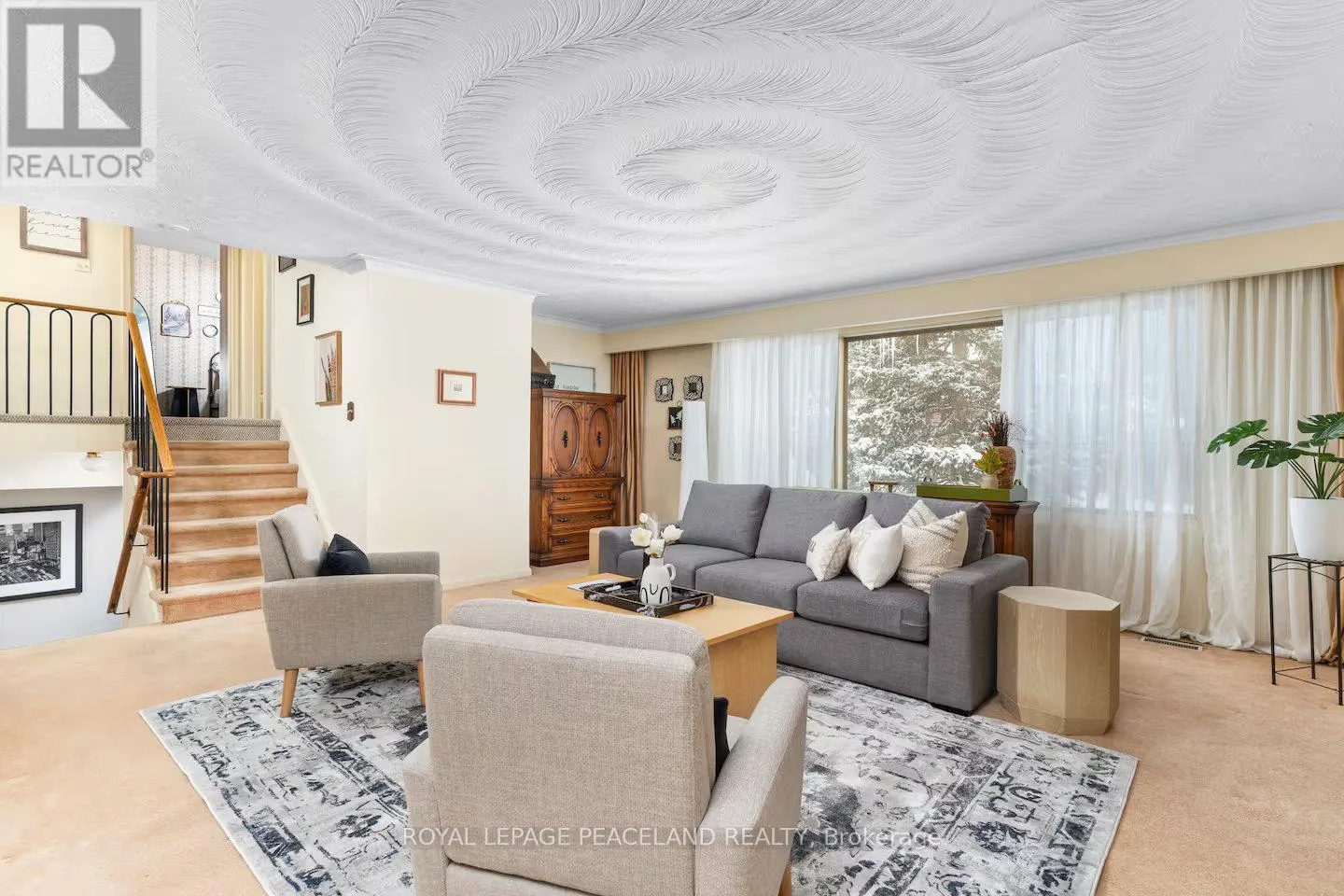 14 WHITELOCK CRESCENT