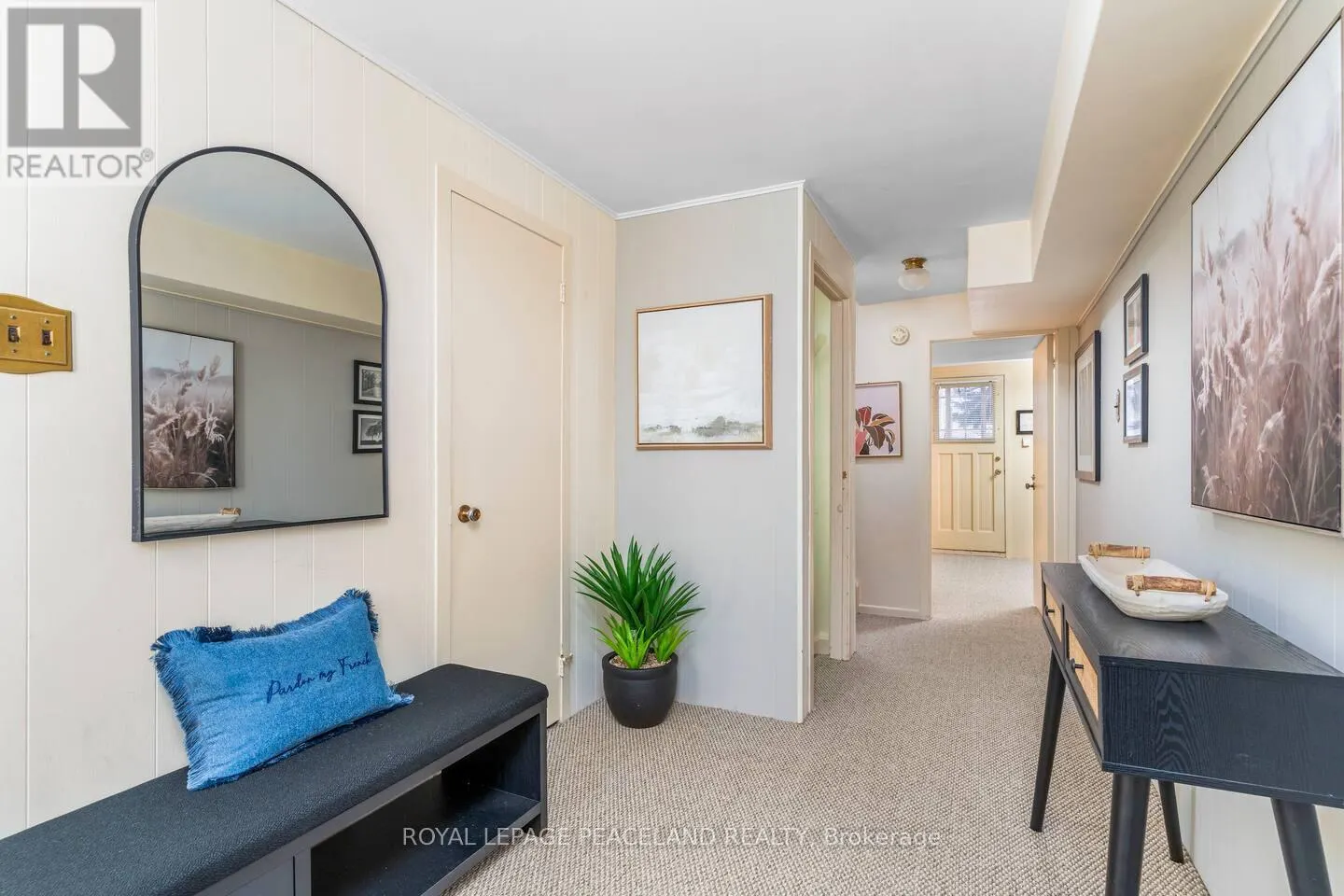 14 WHITELOCK CRESCENT