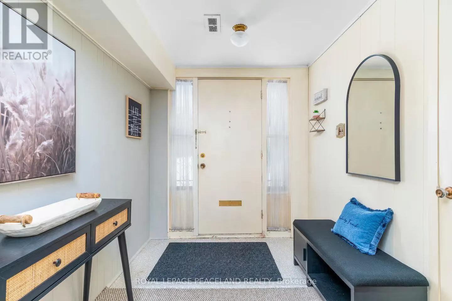 14 WHITELOCK CRESCENT