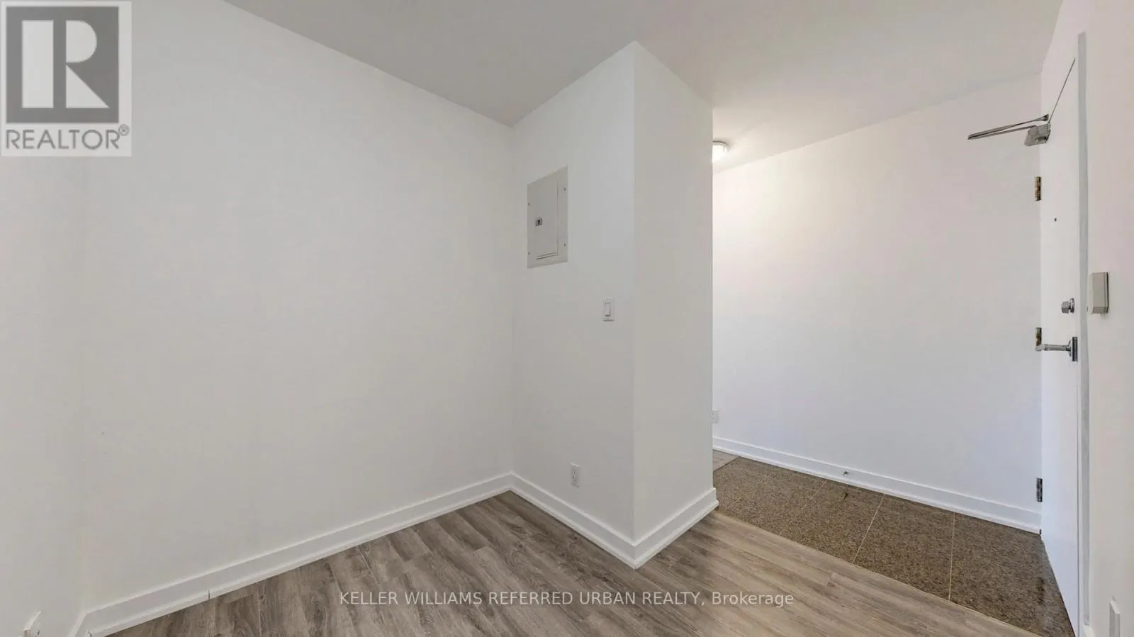 3508 - 397 FRONT STREET W