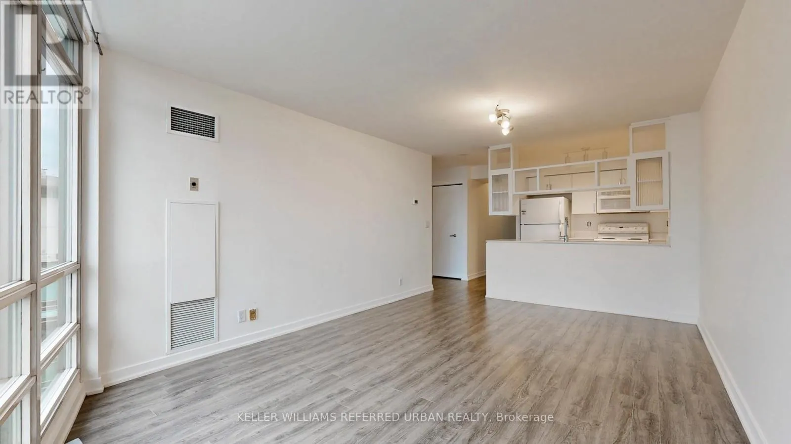 3508 - 397 FRONT STREET W