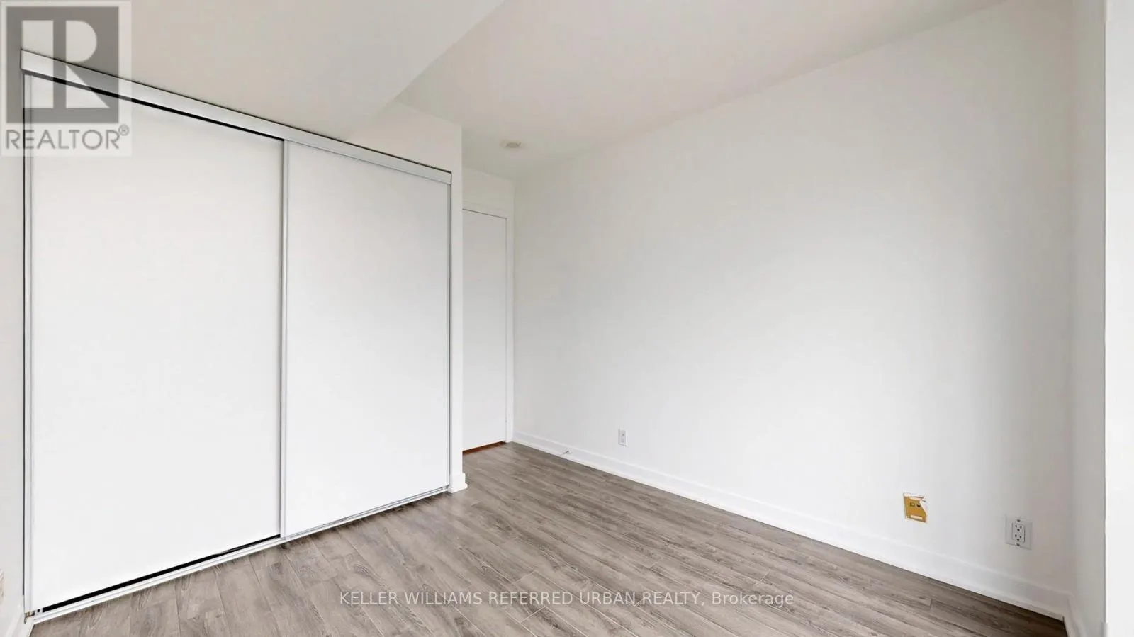 3508 - 397 FRONT STREET W