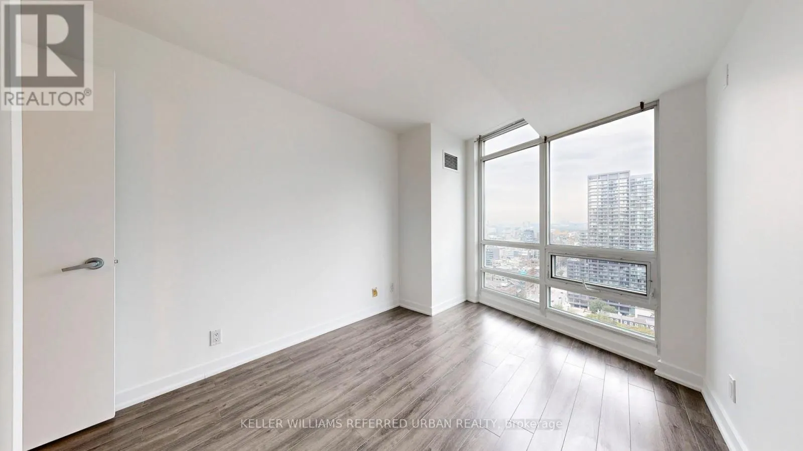 3508 - 397 FRONT STREET W