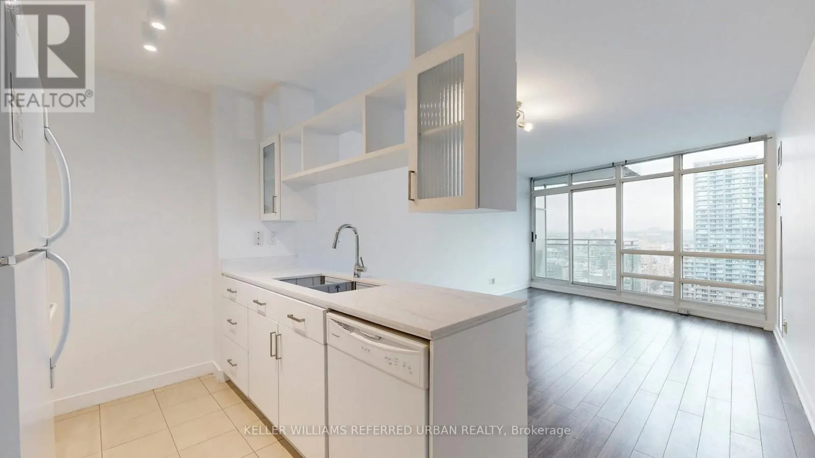 3508 - 397 FRONT STREET W