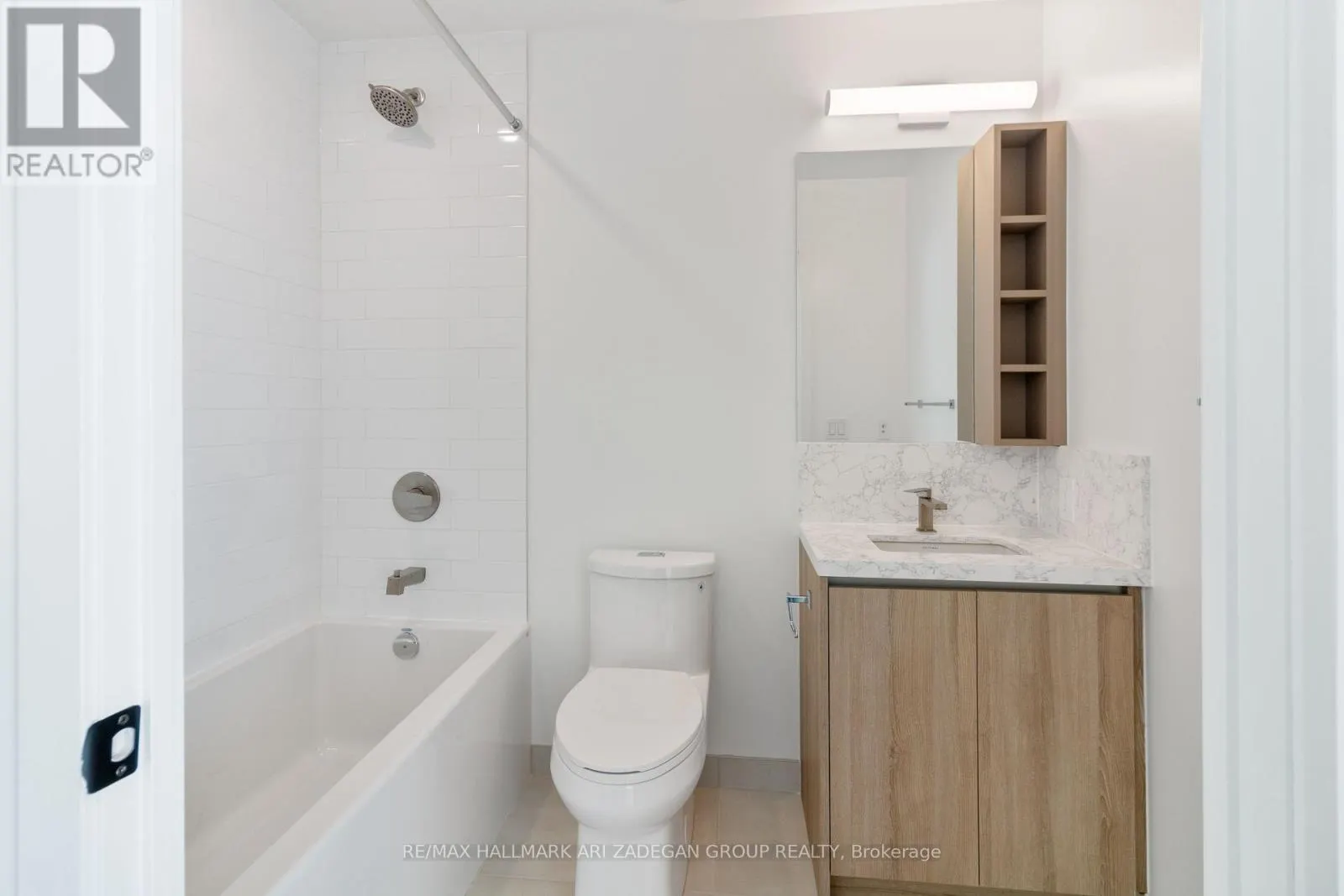 2511 - 319 JARVIS STREET