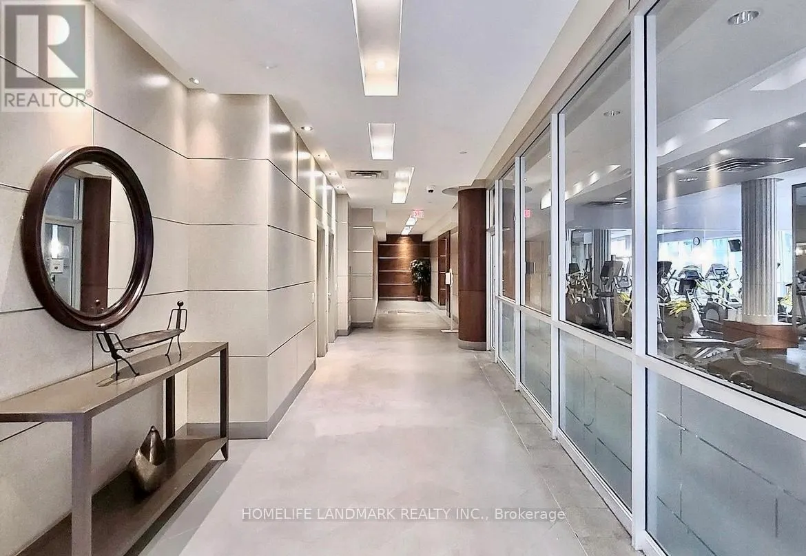 1104 - 763 BAY STREET