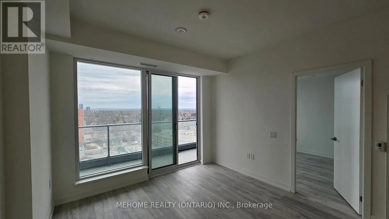 N1310 - 7 GOLDEN LION HEIGHTS